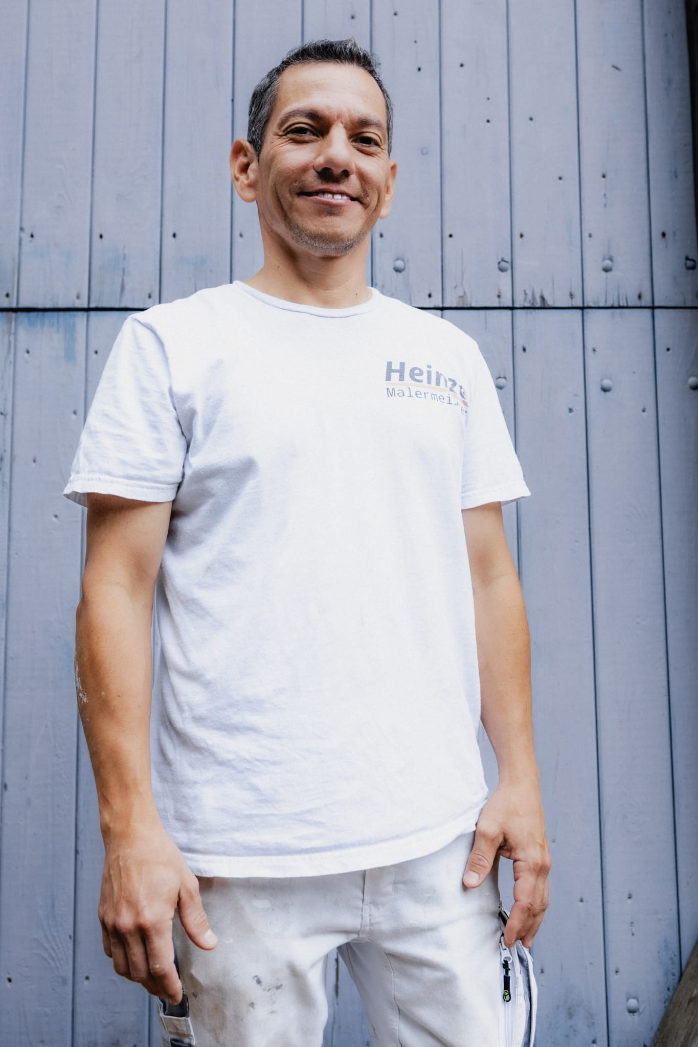 Mauricio Harbey Claros Zambrano — Malerhelfer